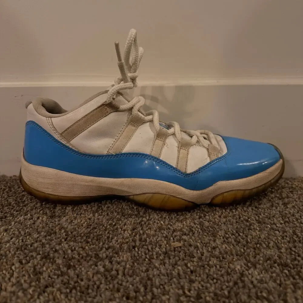 NIKE Men's Air Jordan 11 Retro Low UNC 2017 Shoes Size 10